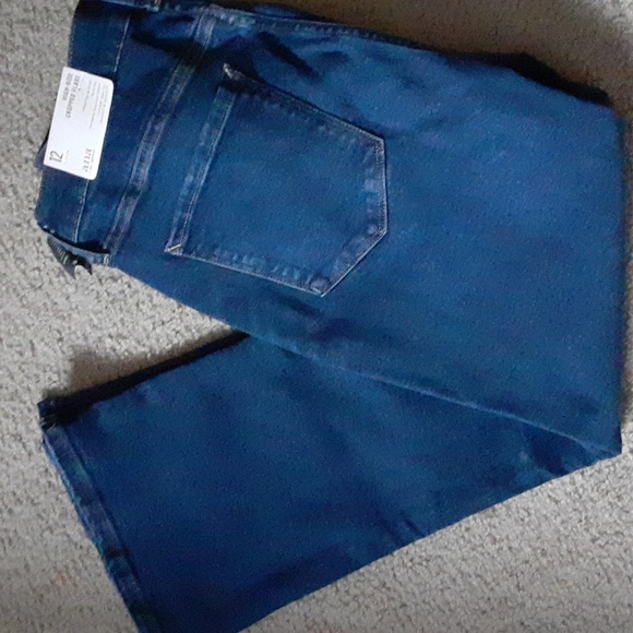 High Rise Cropped Flare NWT - Picture 4 of 7